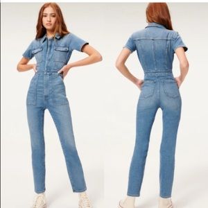 GOOD AMERICAN Denim Military Bodycon Jumpsuit
SIZE 4